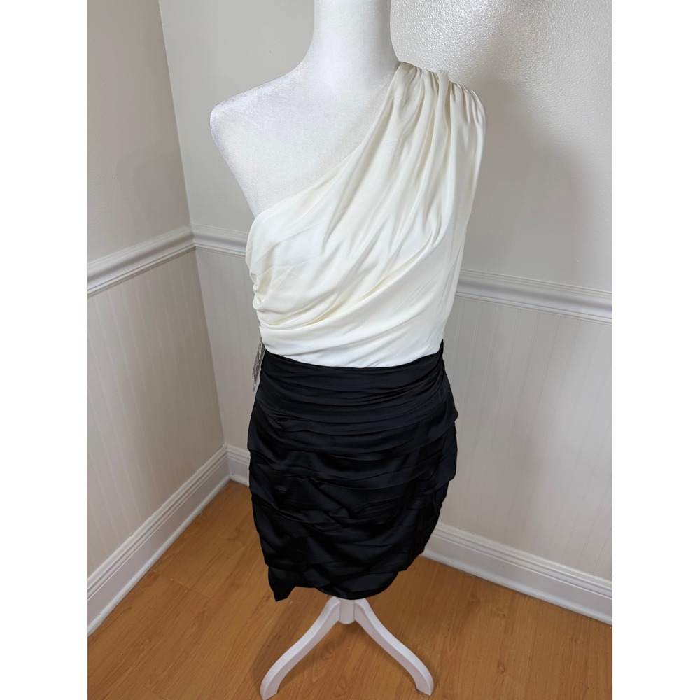Express One Shoulder Cocktail Dress Women Size 8‎ Cream Black Ruched Tiered Mini